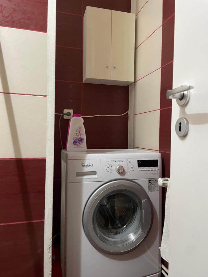 Appartement Apartament Cu 3 Dormitoare Jolie.M à Galaţi Extérieur photo