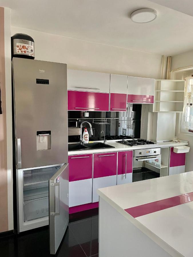 Appartement Apartament Cu 3 Dormitoare Jolie.M à Galaţi Extérieur photo